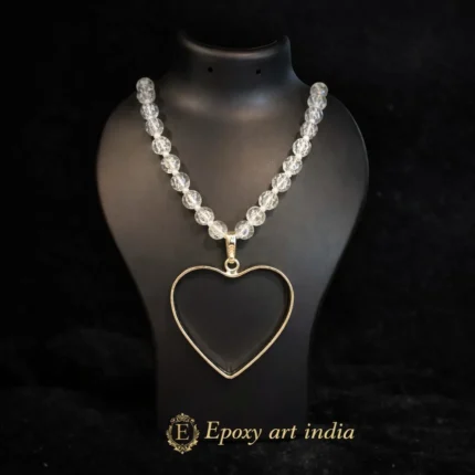 Natural Glass Beads in Heart Shape Pendant Bezel for Resin Art