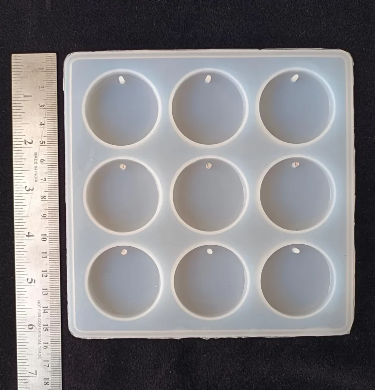 9 Cavity Round Keychain Mold for Resin Art – Silicone Mold for DIY Crafts