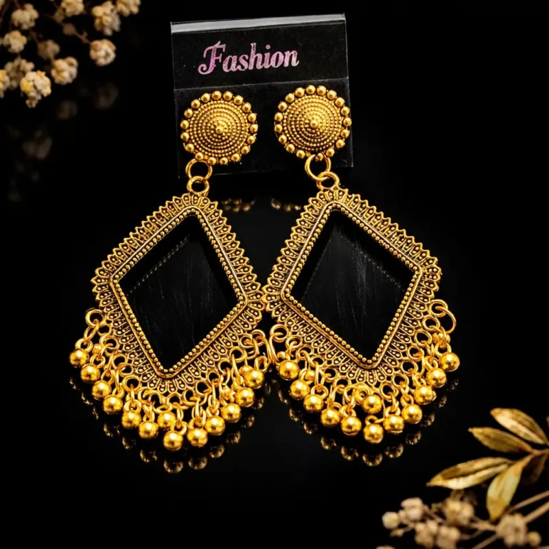 Traditional Golden Jhumka Earrings – Elegant Ethnic Design